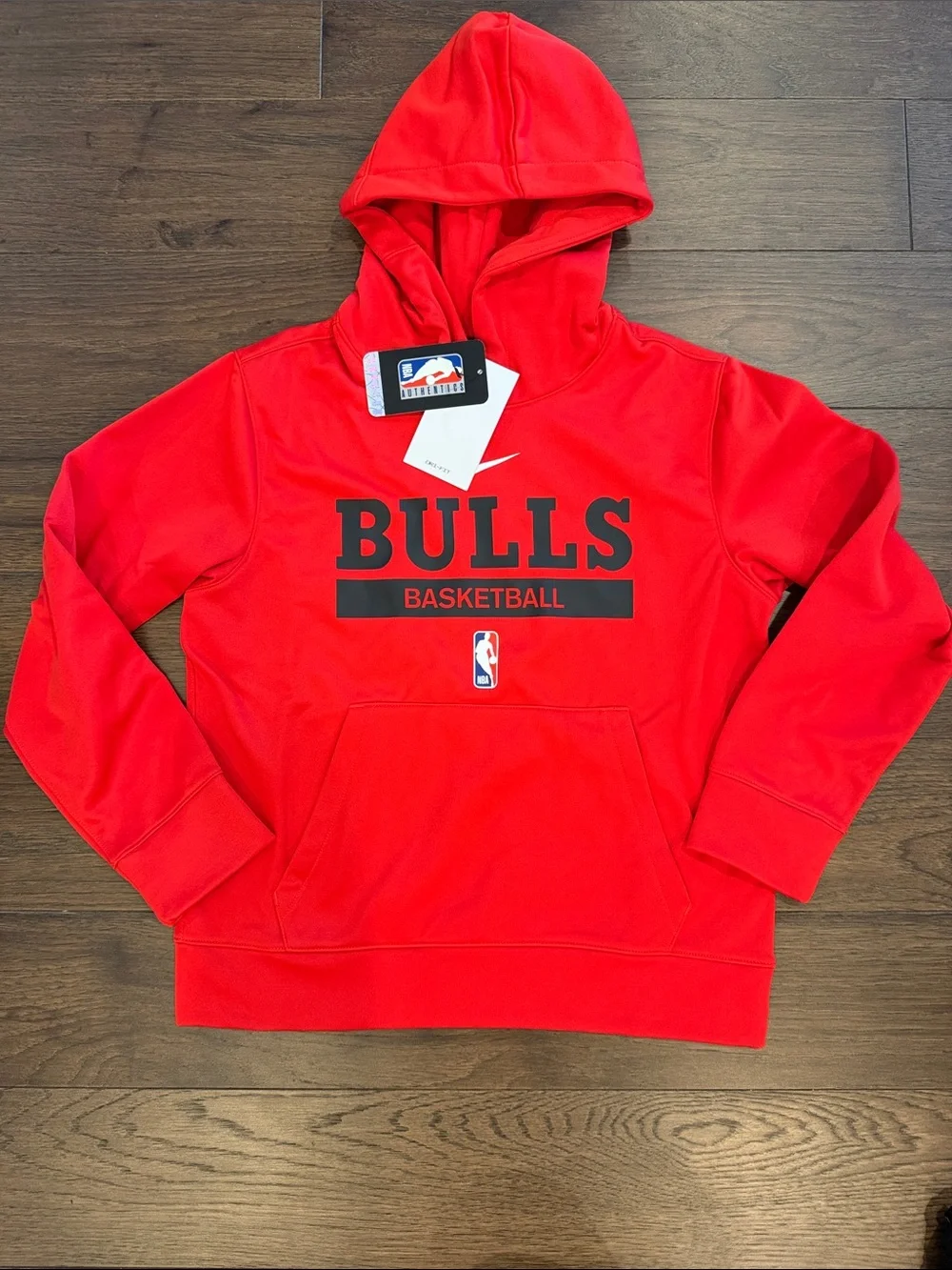 NBA Red Chicago Bulls Youth Hoodie Size Small / 8 NWT - C56-008
